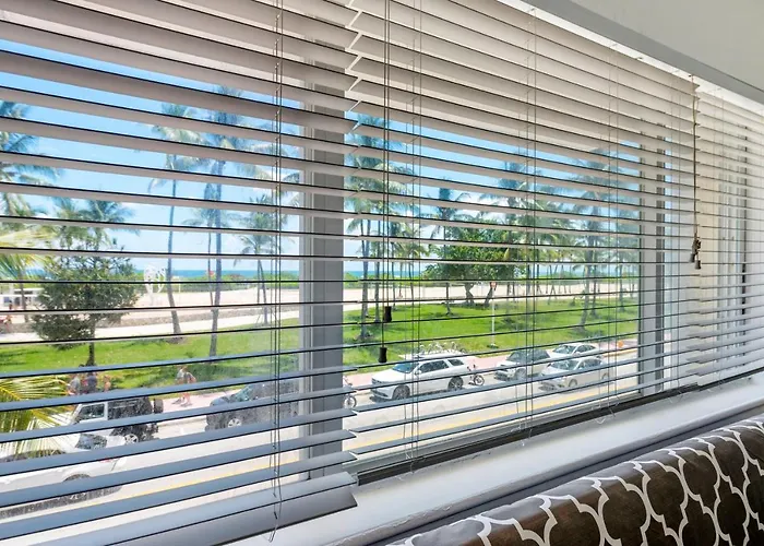 Sobe Lux Suites On Ocean